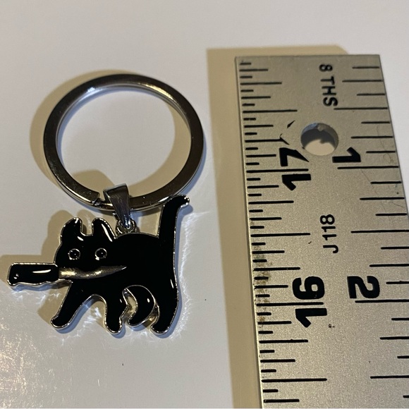 Stabby Kitty keychain in chrome plate/black enamel NWOT 2” long, Kitty gone bad! - Picture 2 of 3